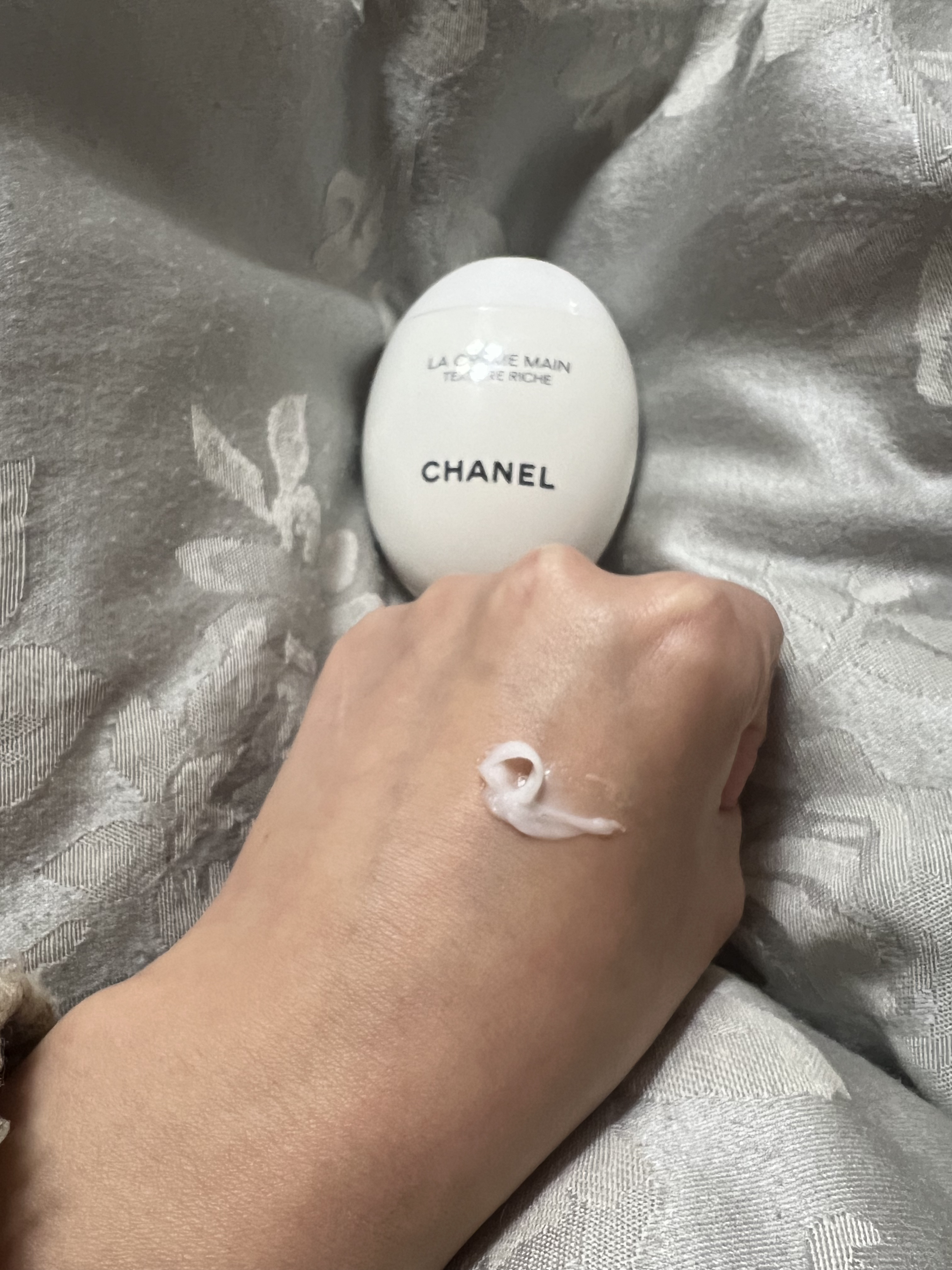 ラ クレーム マン リッシュ/CHANEL/ハンドクリームを使ったクチコミ（3枚目）