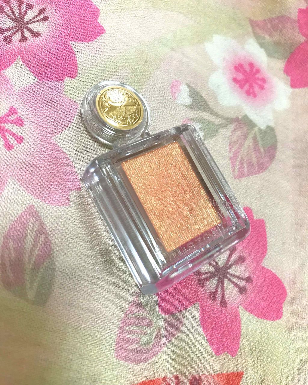 シャドーカスタマイズ/MAJOLICA MAJORCA/単色アイシャドウを使ったクチコミ（1枚目）