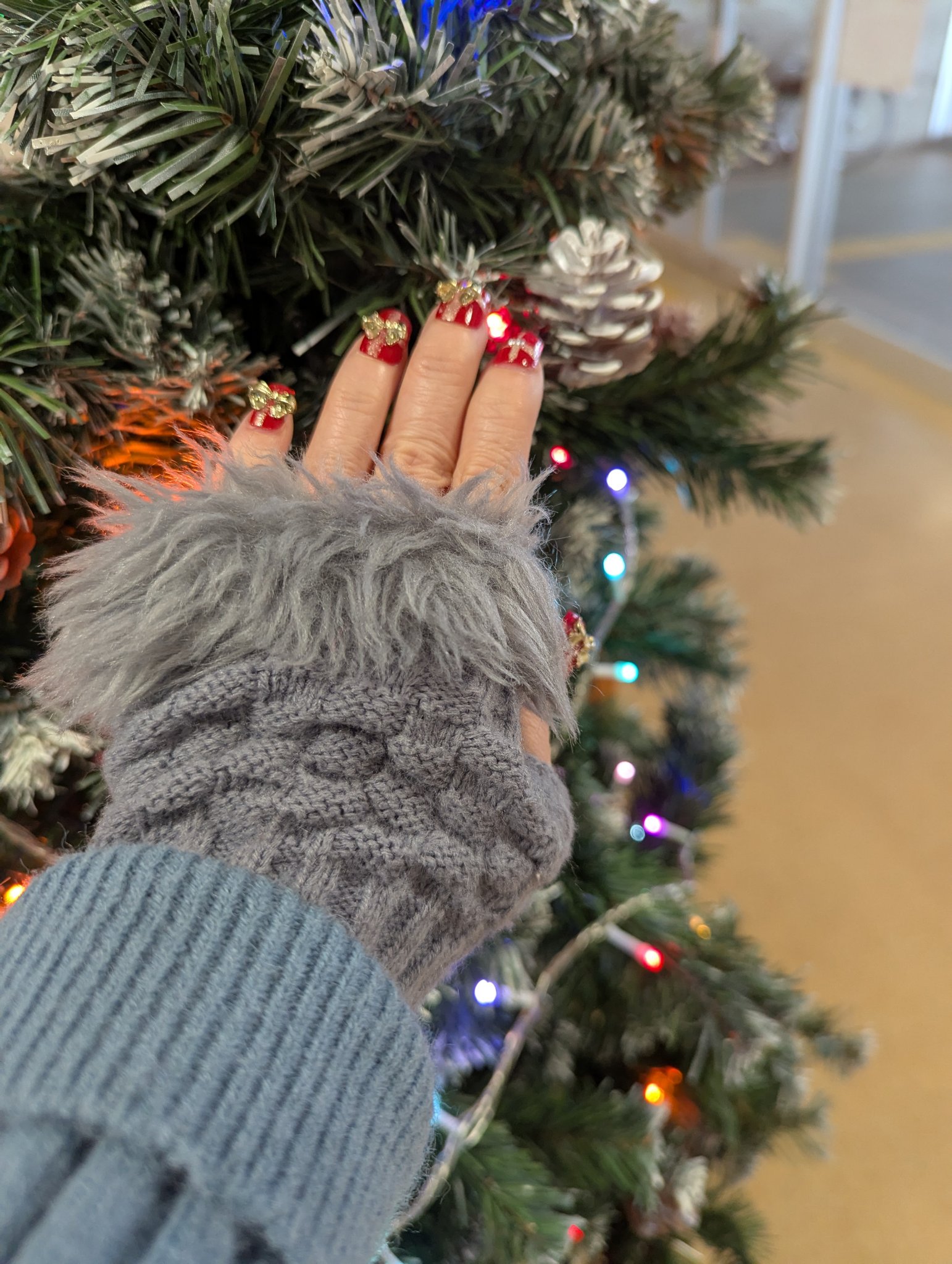 ネイルホリック アート GD083/ネイルホリック/マニキュアを使ったクチコミ（2枚目）