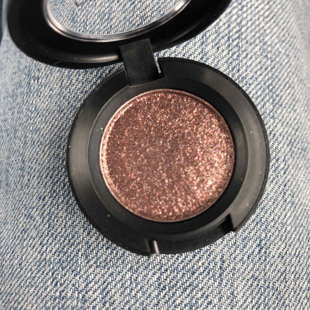 ダズルシャドウ/M・A・C/単色アイシャドウを使ったクチコミ(2枚目)