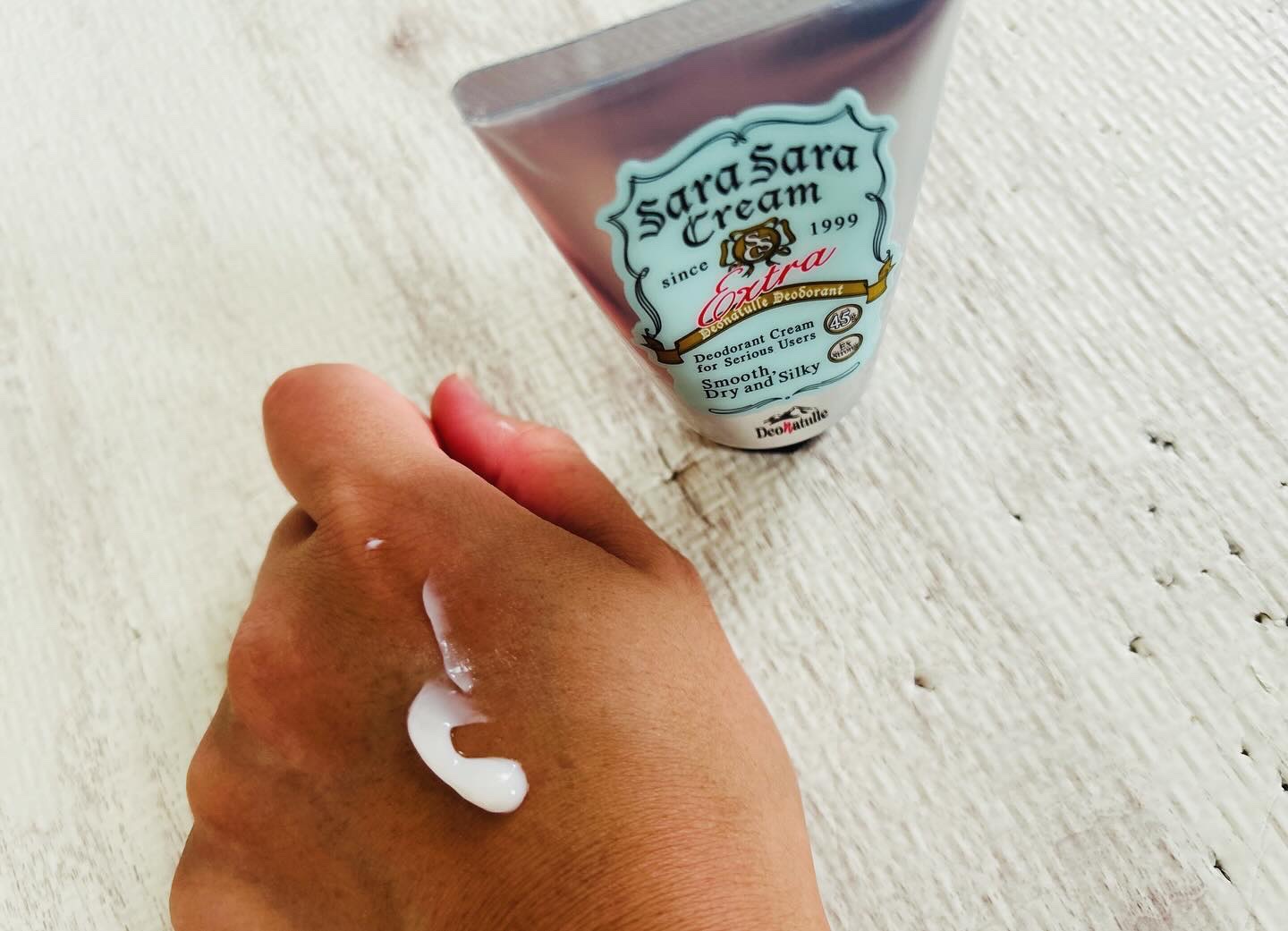 薬用さらさらデオドラントパウダー/デオナチュレ/デオドラント・制汗剤を使ったクチコミ（3枚目）