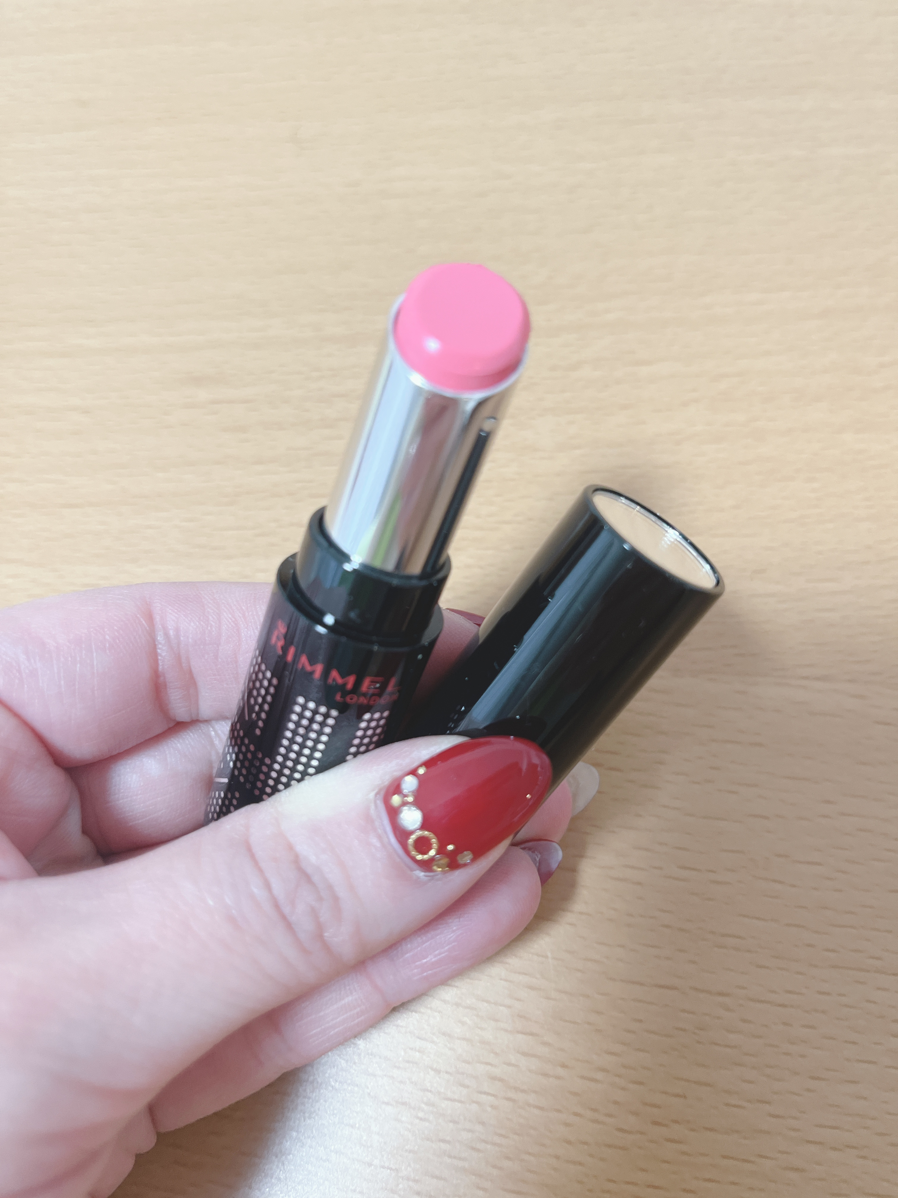 リンメル ロンドン ラスティングフィニッシュ クリーミィ リップのクチコミ「💗リンメル
ラスティングフィニッシュ クリーミィ リップ
005  ガーリーピンク💗

明るい.....」（2枚目）