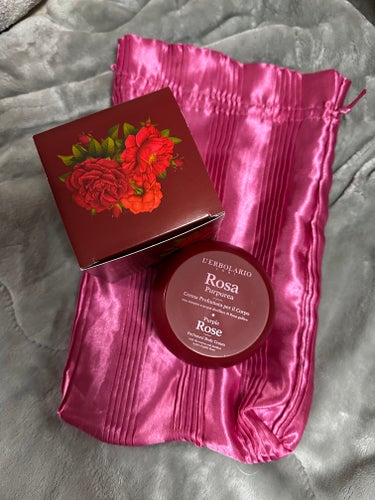 🌹🌹🌹🌹🌹🌹
ROSE Perfumed Body Cream

保湿力100点のボディクリーム🛀🛁
自然由来成分96%の環境にもお肌にも優しいクリーム🌹
匂いがめちゃくちゃ良い！！

パフュームクリー