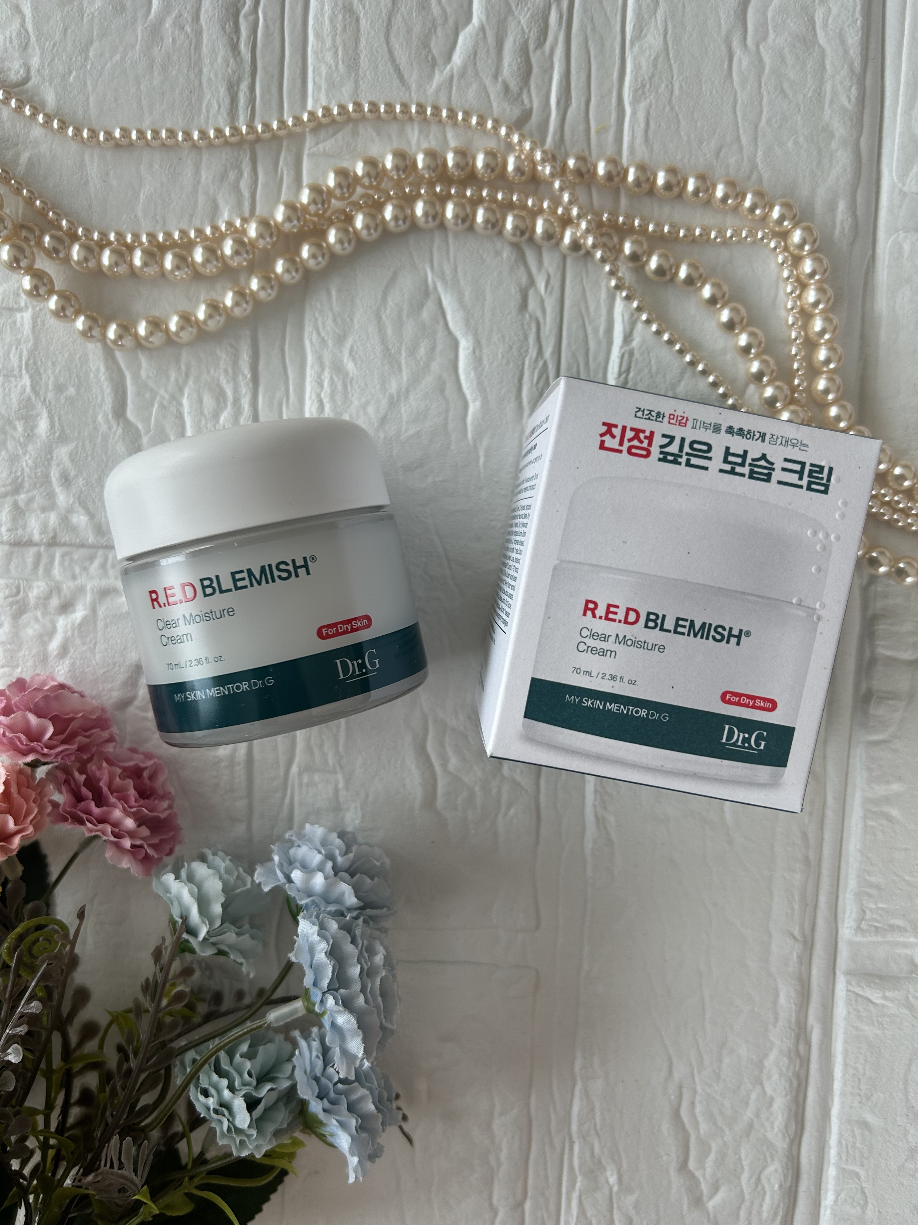 レッドブレミッシュクリアモイスチャークリーム💚

こんな肌悩みはありませんか？
⚪︎乾燥肌でかゆみを感じる
⚪︎べたつかない高保湿クリームがほしい
⚪︎何度も繰り返す肌荒れ

そんな時にぴったりなクリーム✨

毛穴より小さいクリームに含ま