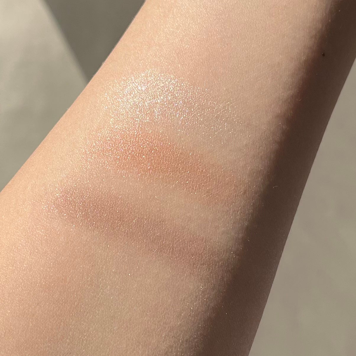 トーンアップアイシャドウ/CEZANNE/アイシャドウパレットを使ったクチコミ(2枚目)