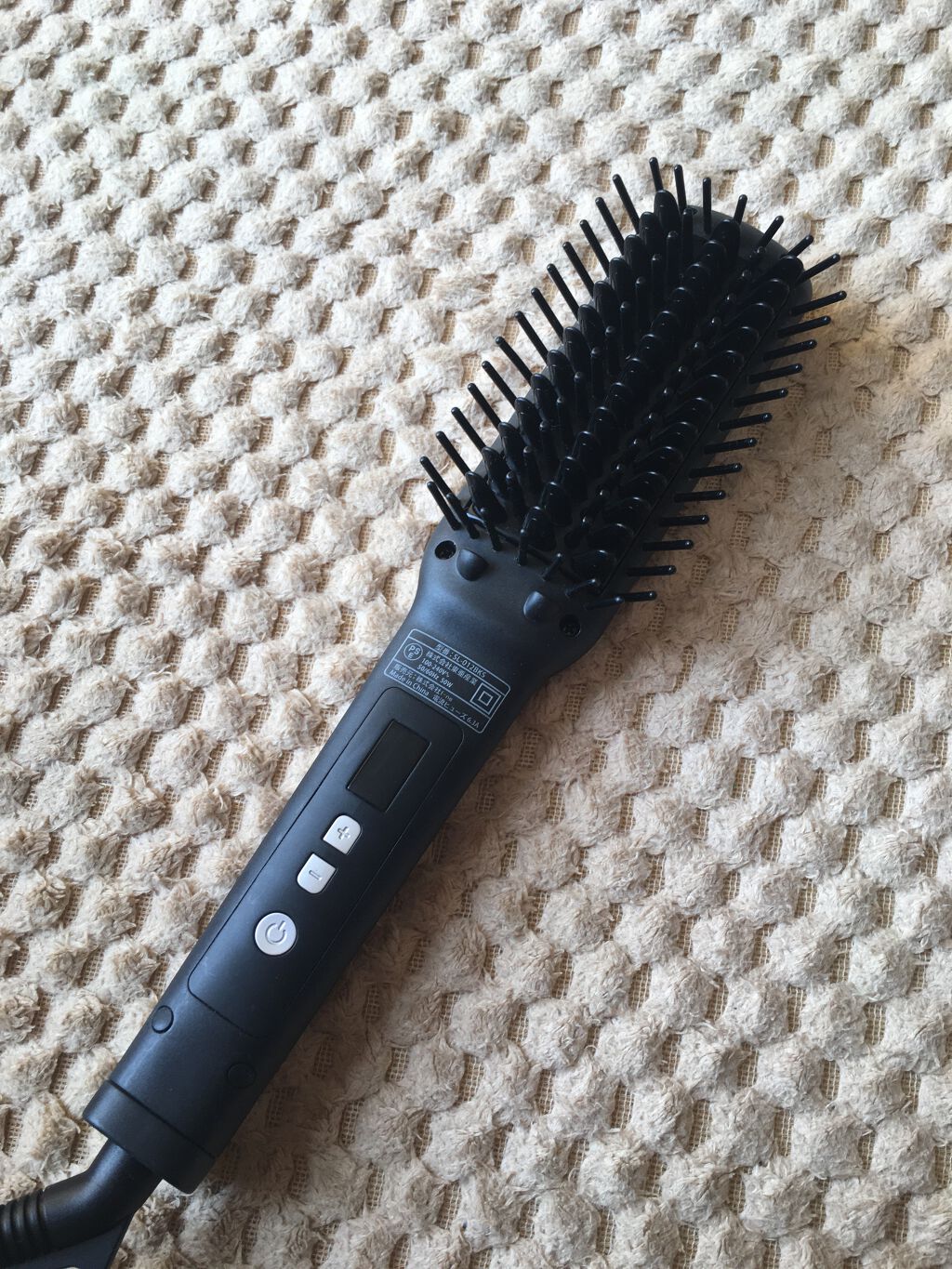 ストレートヒートブラシ スリム  ブラック/SALONIA/ヒートブラシを使ったクチコミ（2枚目）