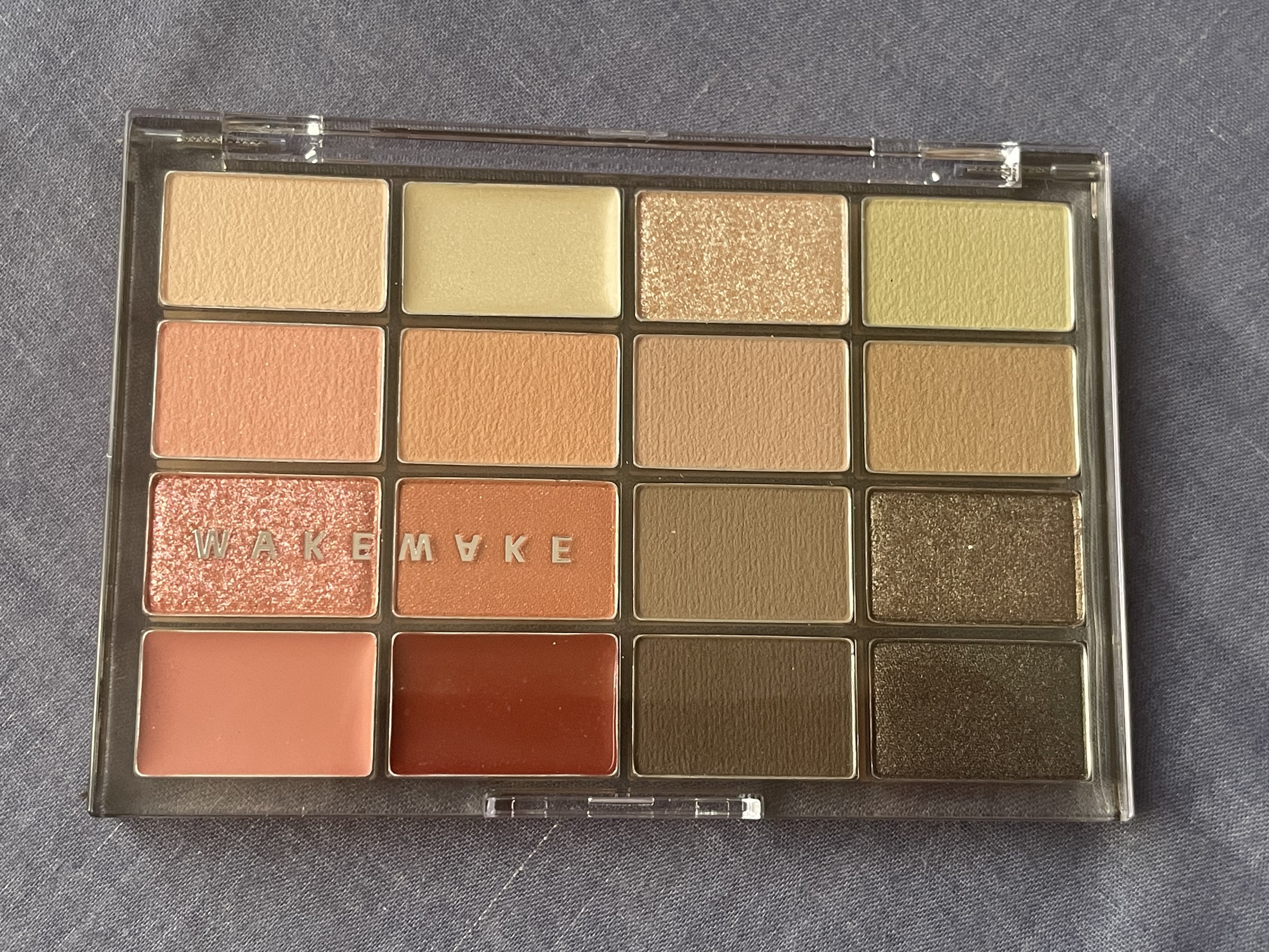 ソフトブラーリングアイパレット/wakemake/アイシャドウパレットを使ったクチコミ（1枚目）