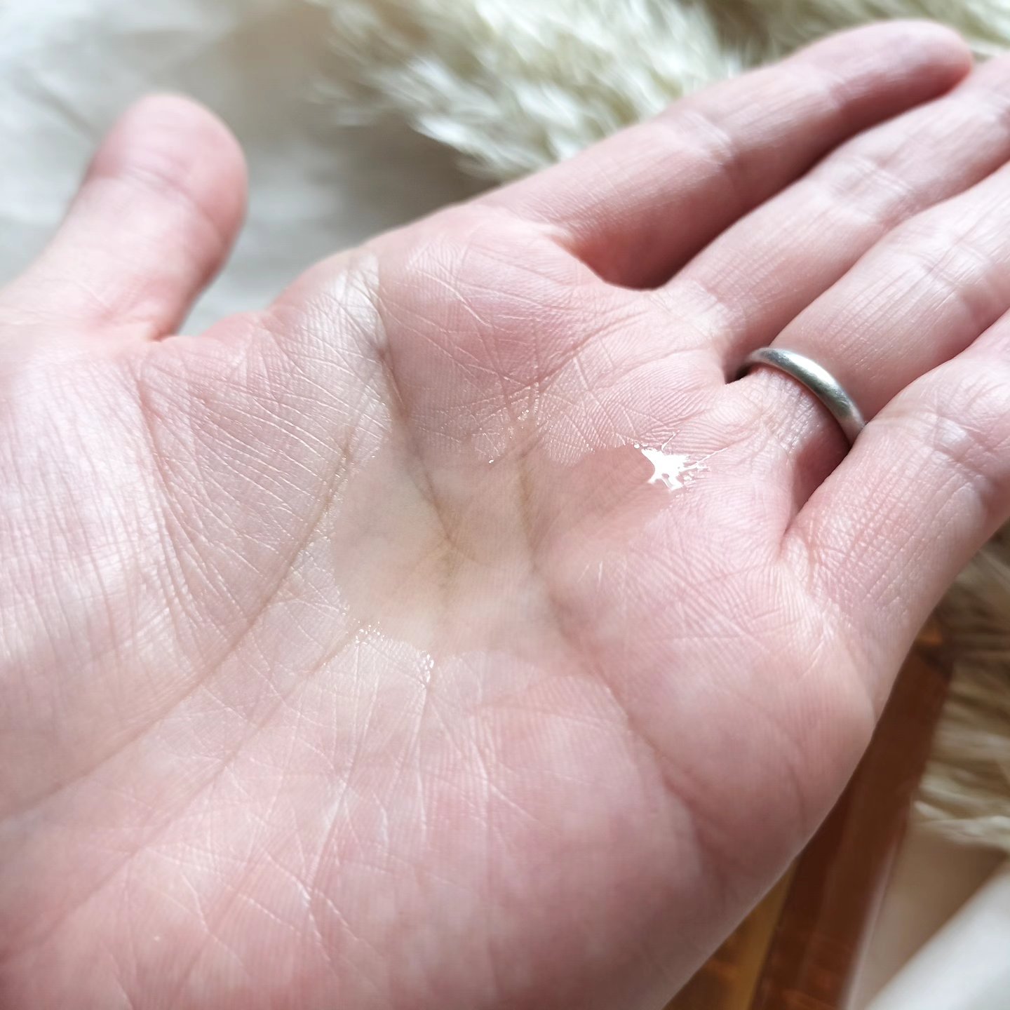 ポリッシュオイル＿アプリコット/La'dor/ヘアオイルを使ったクチコミ（3枚目）