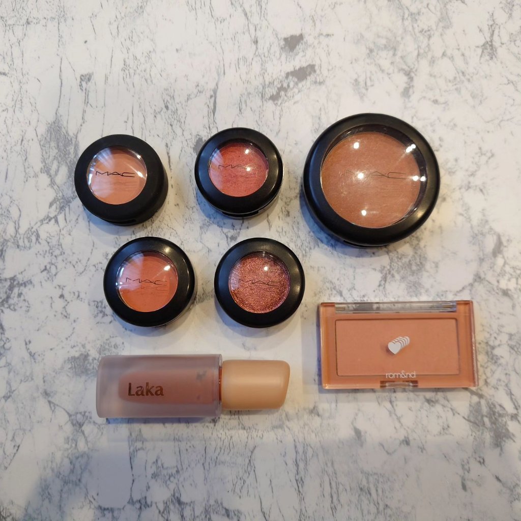 スモール アイシャドウ ファッションズ フィールド デイ/M・A・C/単色アイシャドウを使ったクチコミ（3枚目）