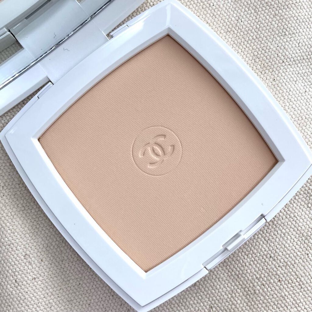 ル ブラン コンパクト ラディアンス/CHANEL/パウダーファンデーションを使ったクチコミ(2枚目)