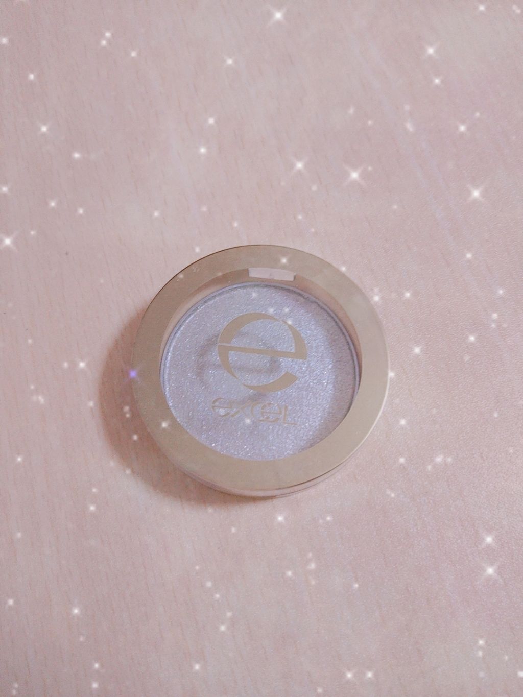 シャイニーシャドウ N/excel/単色アイシャドウを使ったクチコミ（1枚目）