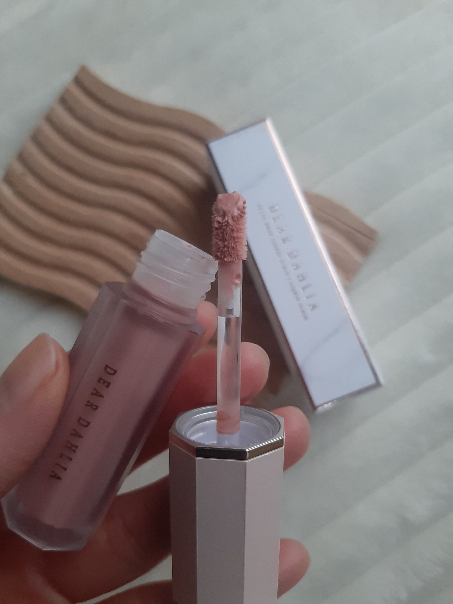 ペタルドロップリキッドブラッシャー/DEAR DAHLIA/リキッドチークを使ったクチコミ（2枚目）