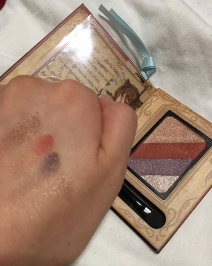 童話コスメ✕初音ミク 洋古書アイシャドウ/cosme play/アイシャドウパレットを使ったクチコミ(4枚目)