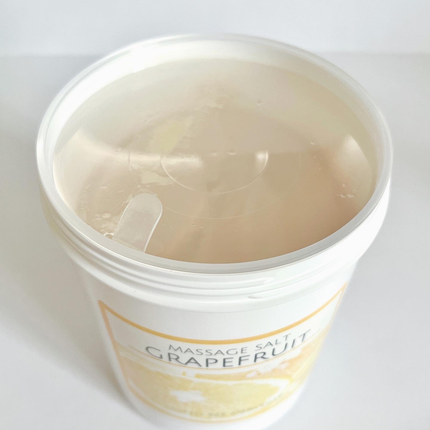 マッサージソルト　グレープフルーツ/クインビーメルヴェーユ/ボディスクラブを使ったクチコミ（3枚目）