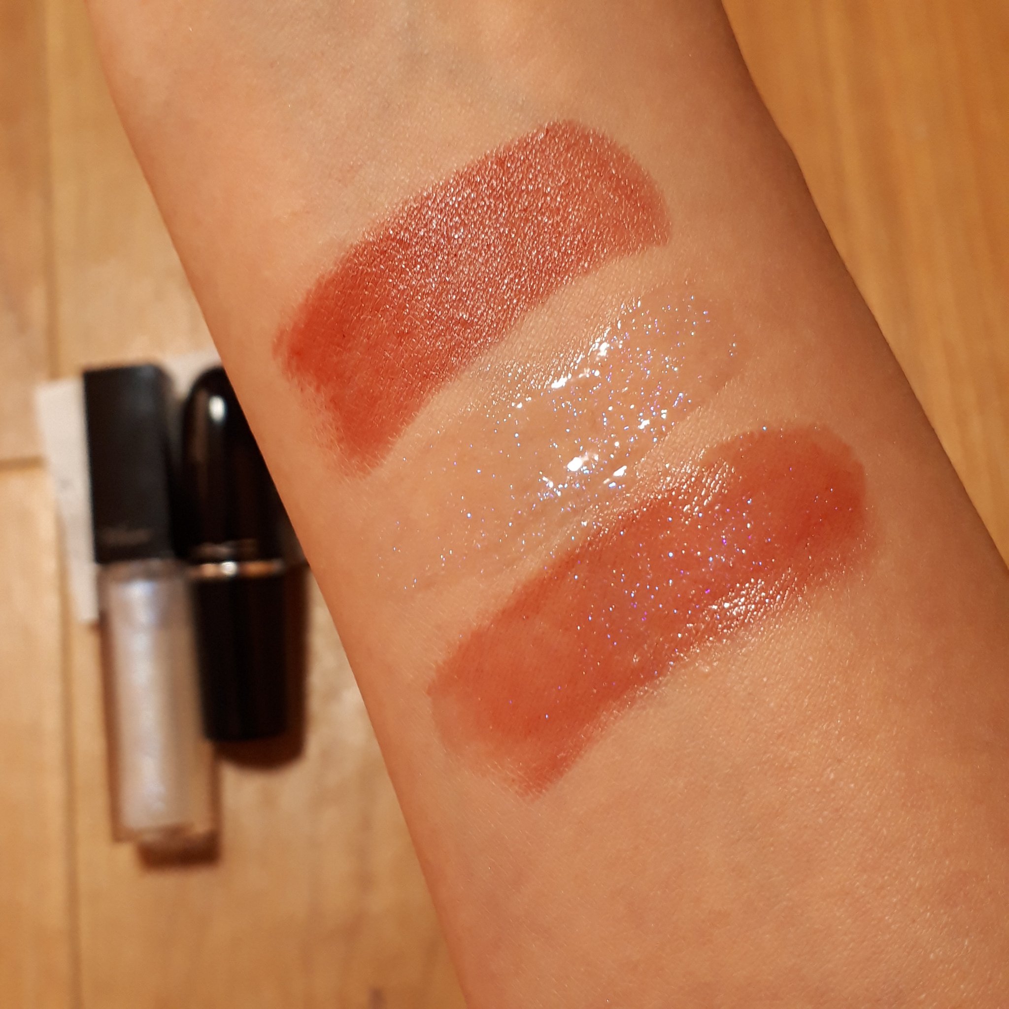 ラスターガラス リップスティック/M・A・C/口紅を使ったクチコミ（2枚目）