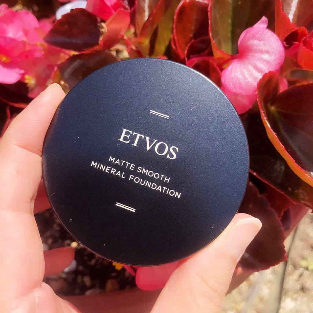 マットスムースミネラルファンデーション/エトヴォス/パウダーファンデーションを使ったクチコミ(1枚目)