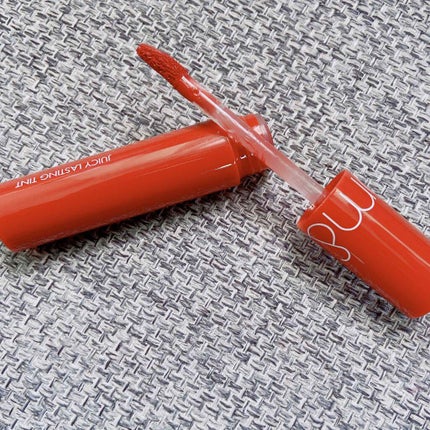 ジューシーラスティングティント/rom&nd/リップティントを使ったクチコミ(2枚目)