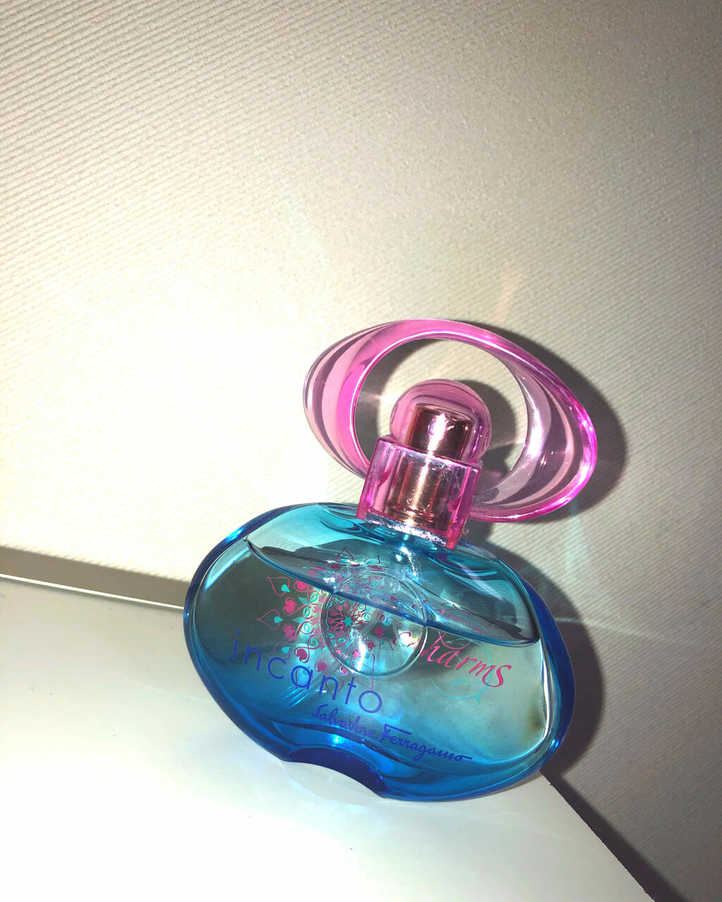 インカント チャーム オーデトワレ スプレー/サルヴァトーレ フェラガモ/香水(レディース)を使ったクチコミ（2枚目）