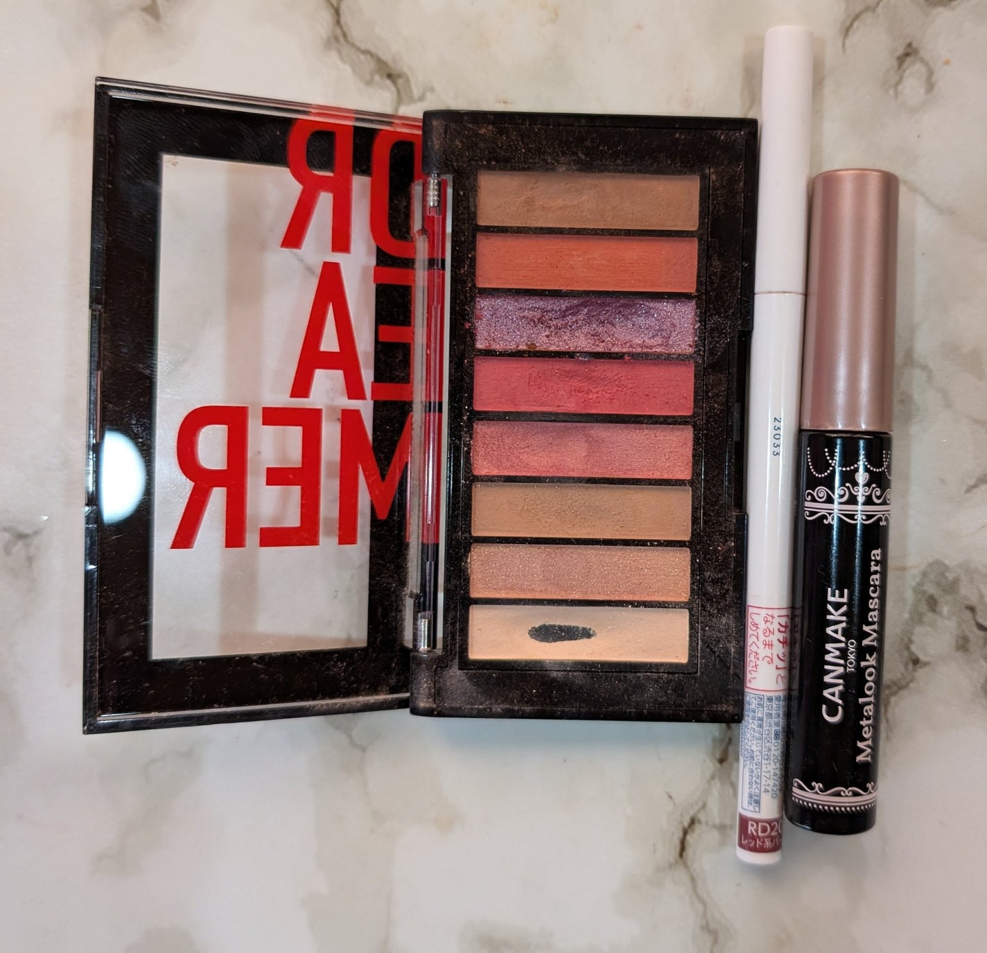 カラーステイ ルックス ブック パレット/REVLON/アイシャドウパレットを使ったクチコミ(1枚目)