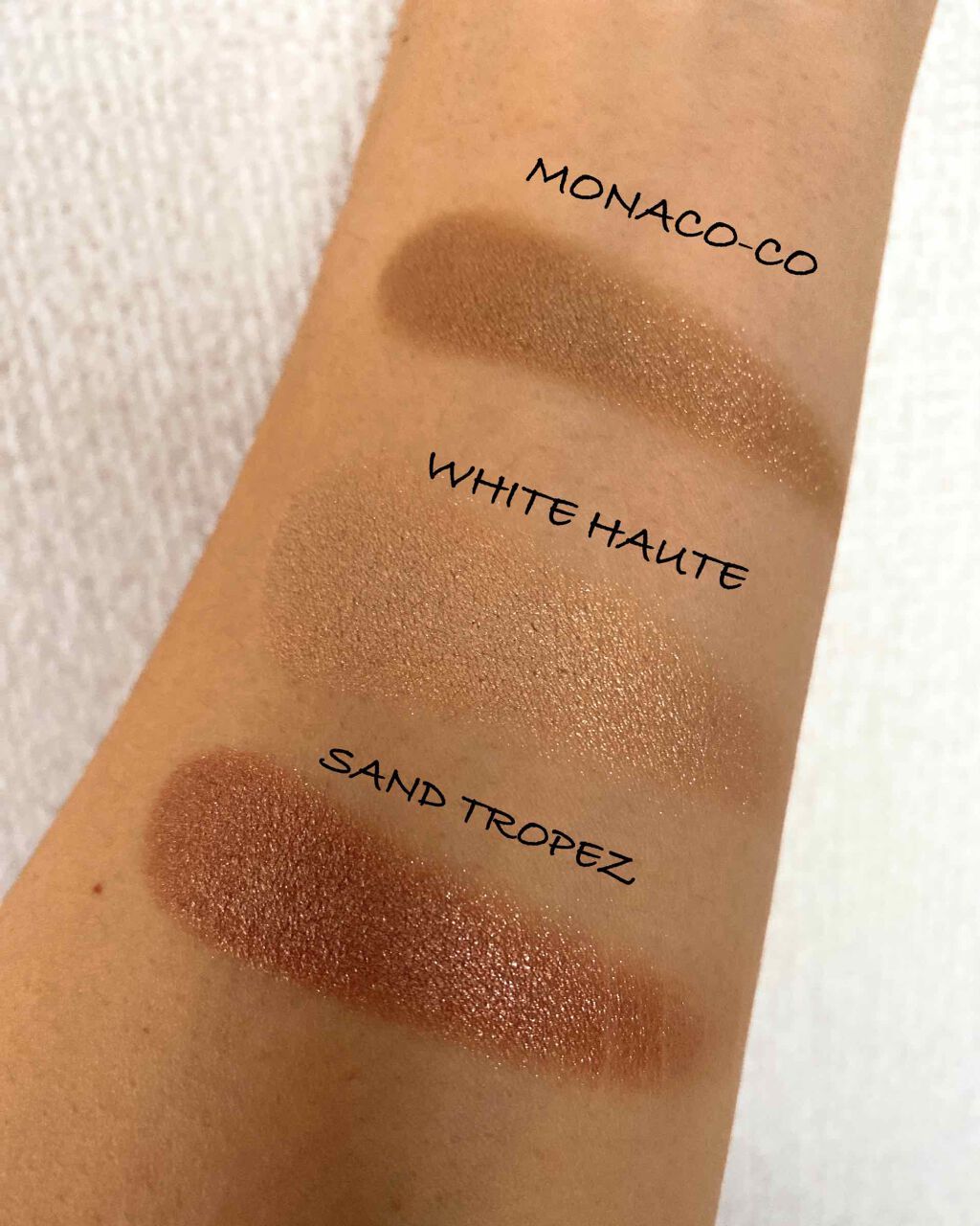 フォイルド シャドウ/M・A・C/単色アイシャドウを使ったクチコミ（3枚目）