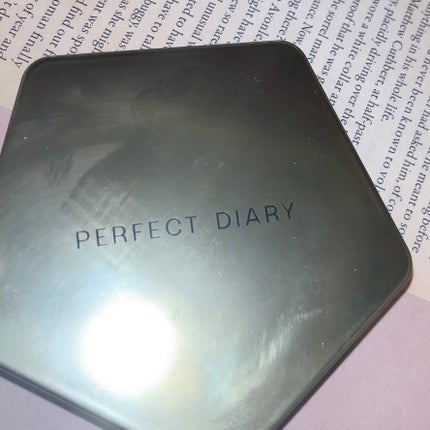 スターダストダイヤモンドハイライトパウダー/PERFECT DIARY/パウダーハイライトを使ったクチコミ(3枚目)