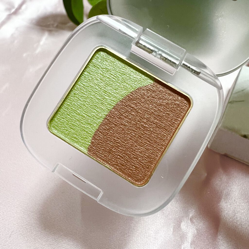 ペタル フロート アイシャドウ/to/one/アイシャドウパレットを使ったクチコミ（3枚目）