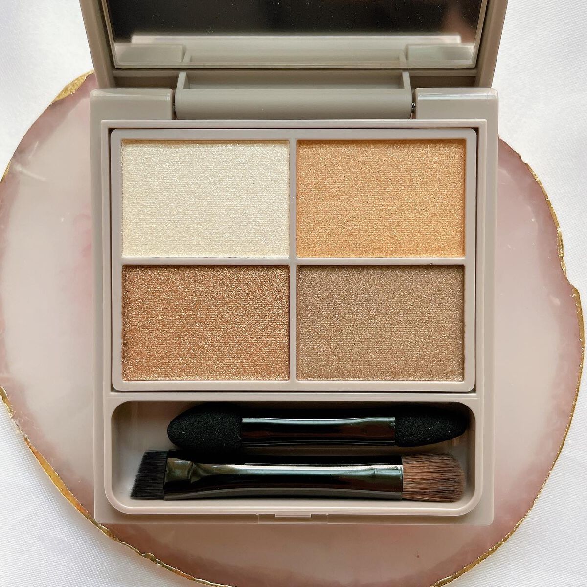 デザイニングアイカラー/rafuna/アイシャドウパレットを使ったクチコミ（3枚目）