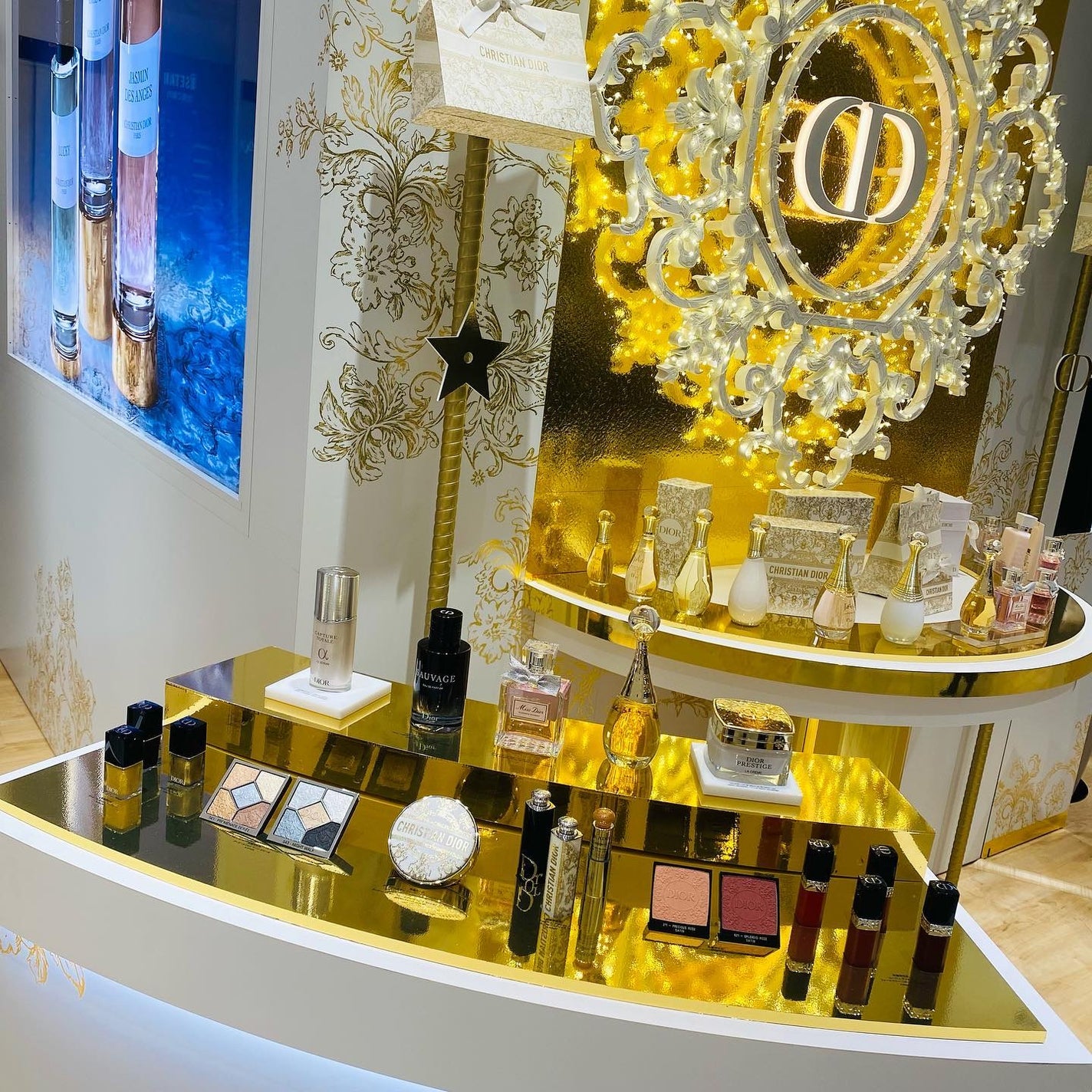 ルージュディオールフォーエヴァーリキッドシークイン/Dior/口紅を使ったクチコミ(6枚目)