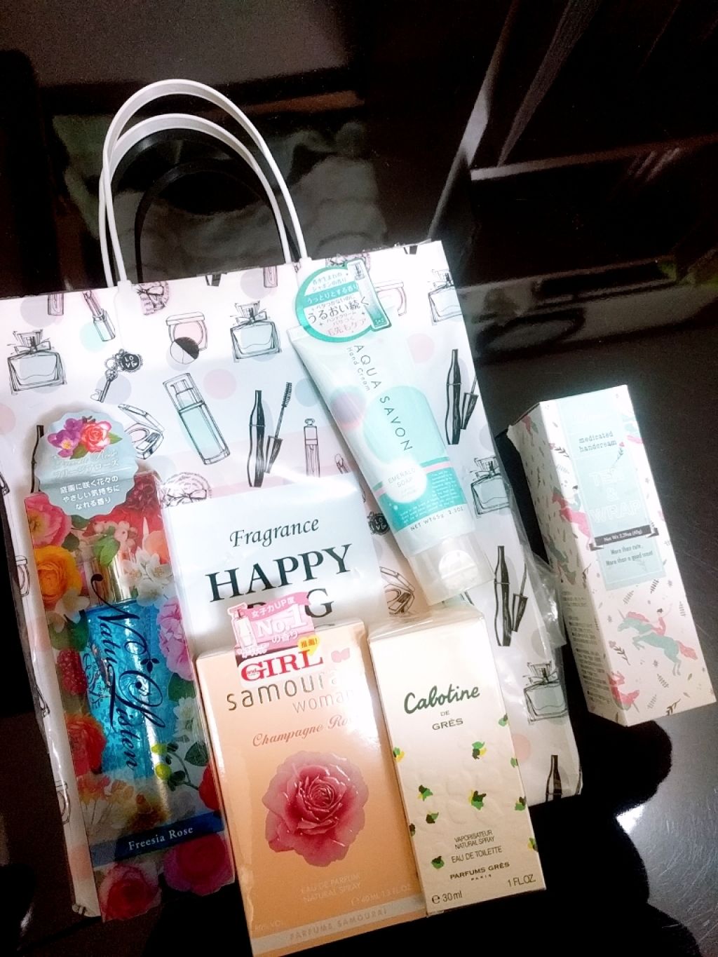 らららのクチコミ「ドン・キホーテで香水のHAPPYBAGかったよ♪..」（1枚目）