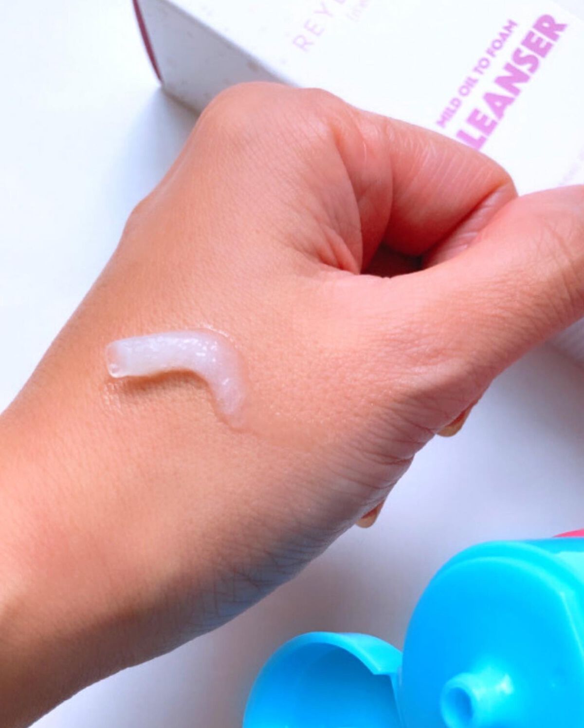 マイルドオイルトゥーフォームクレンザー/REYENA16/オイルクレンジングを使ったクチコミ(3枚目)