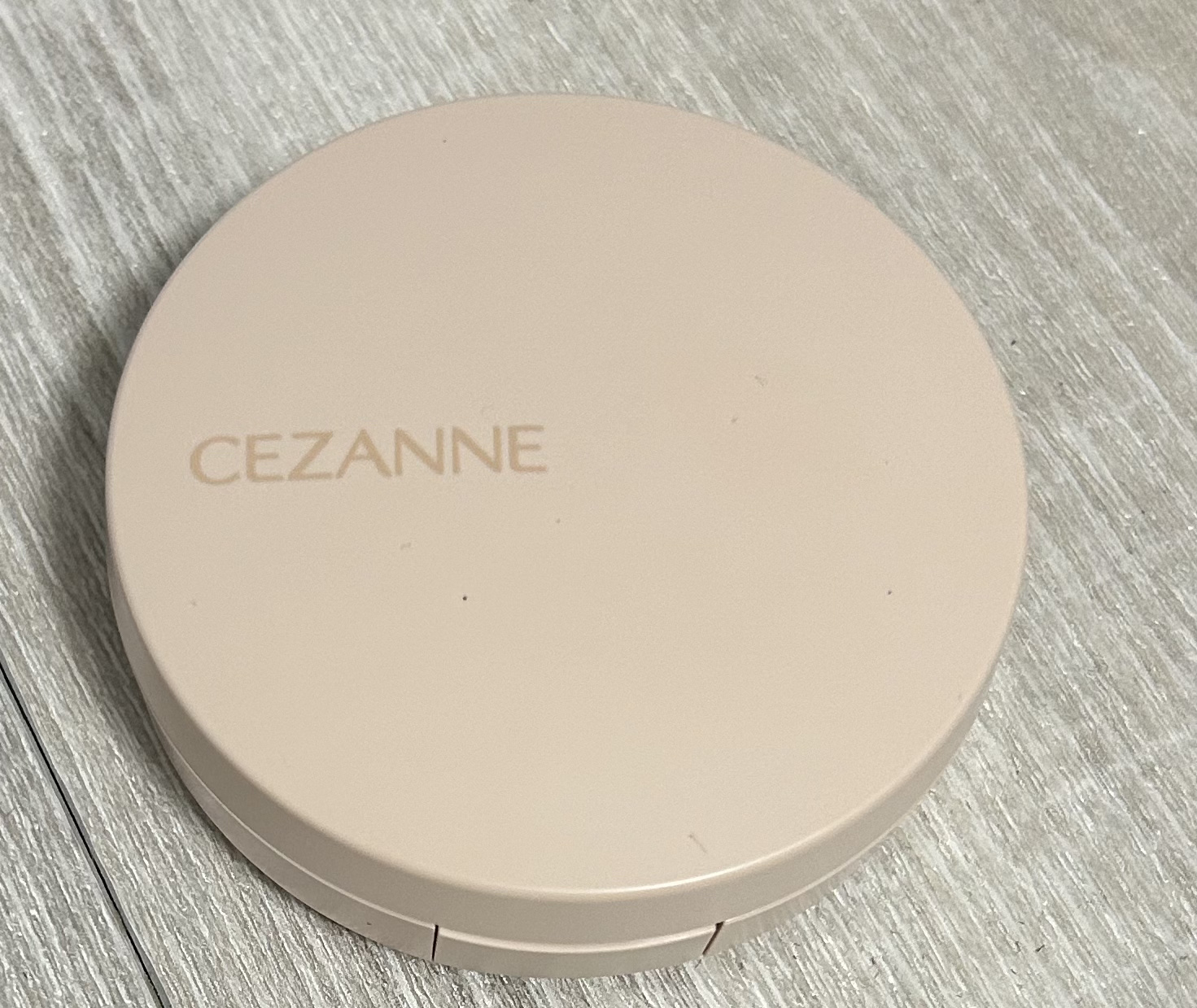 シフォンフィットクッションファンデーション 00 明るいベージュ系/CEZANNE/クッションファンデーションを使ったクチコミ（1枚目）