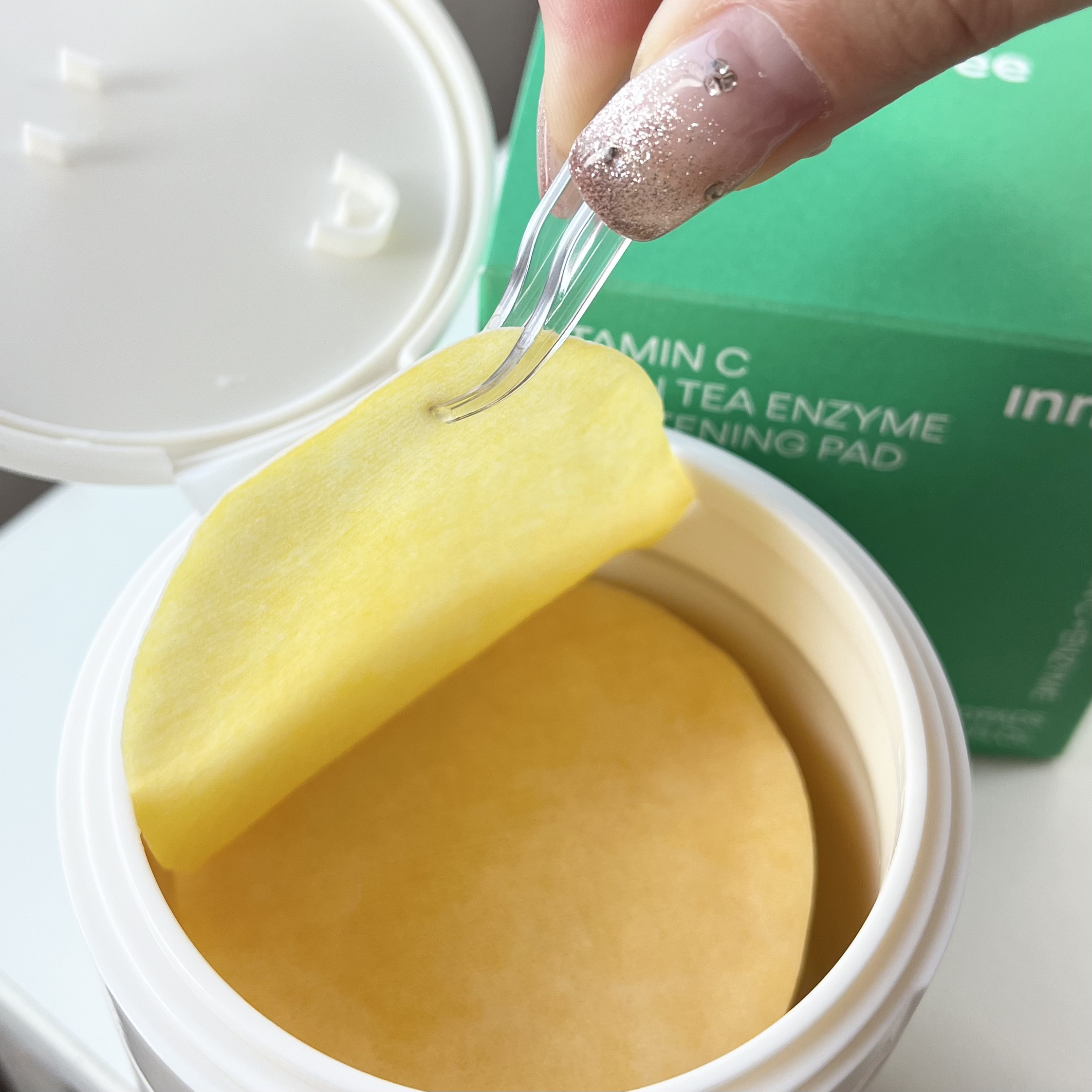 ビタC グリーンティーエンザイム ブライト パッド/innisfree/トナーパッドを使ったクチコミ（3枚目）