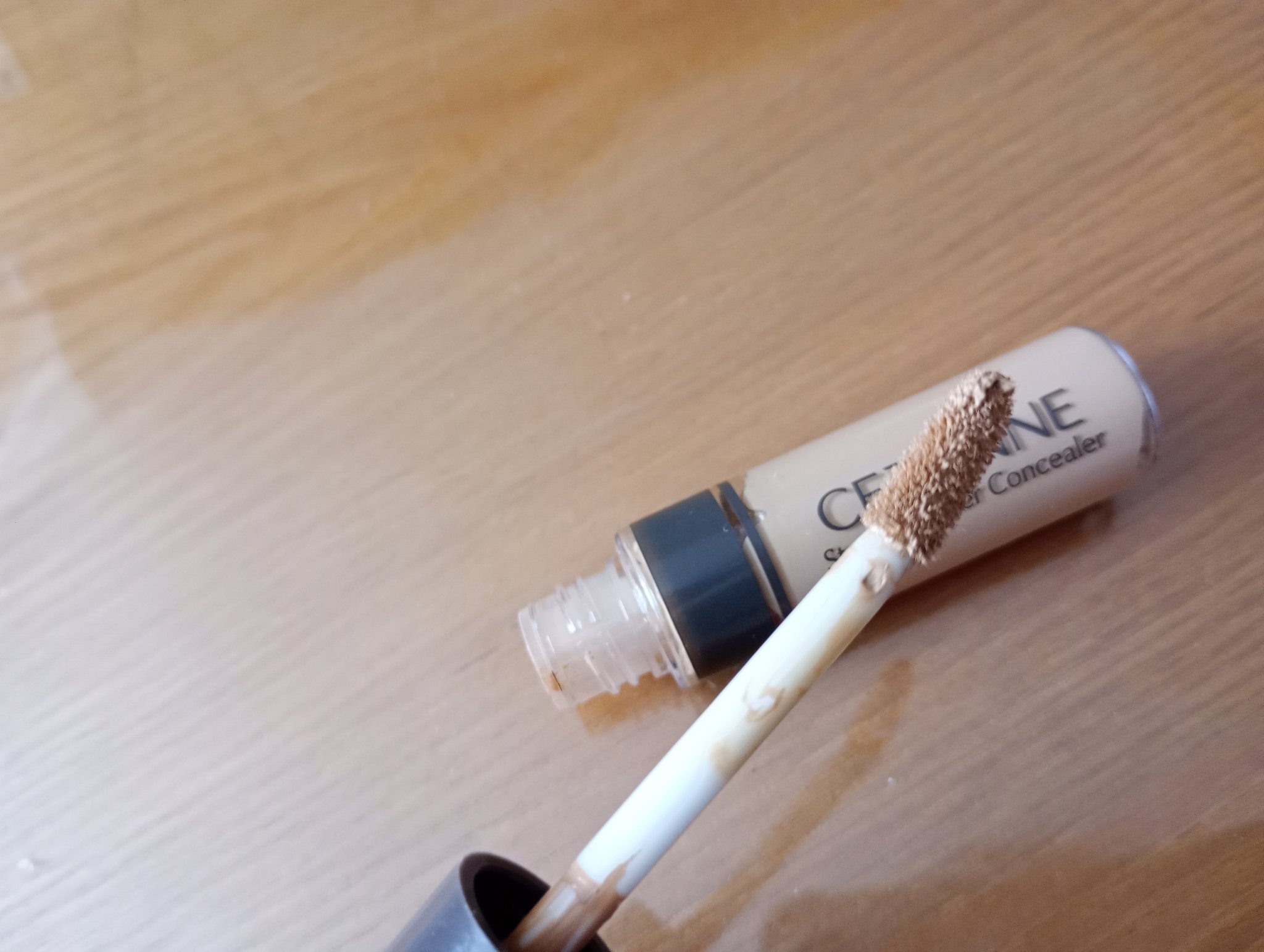 ストレッチカバーコンシーラー 20ナチュラル系/CEZANNE/リキッドコンシーラーを使ったクチコミ（1枚目）