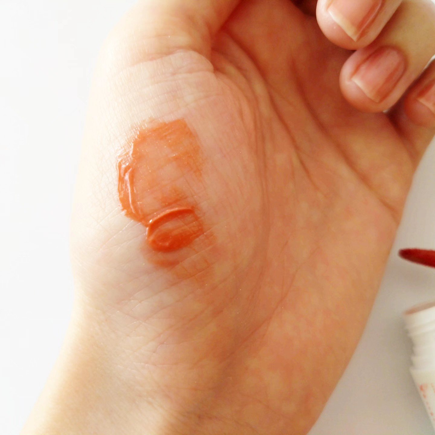 アンドバイロムアンド　グラッシーボムティント HL02 CORAL SNOW/&nd by rom&nd/リップティントを使ったクチコミ（2枚目）