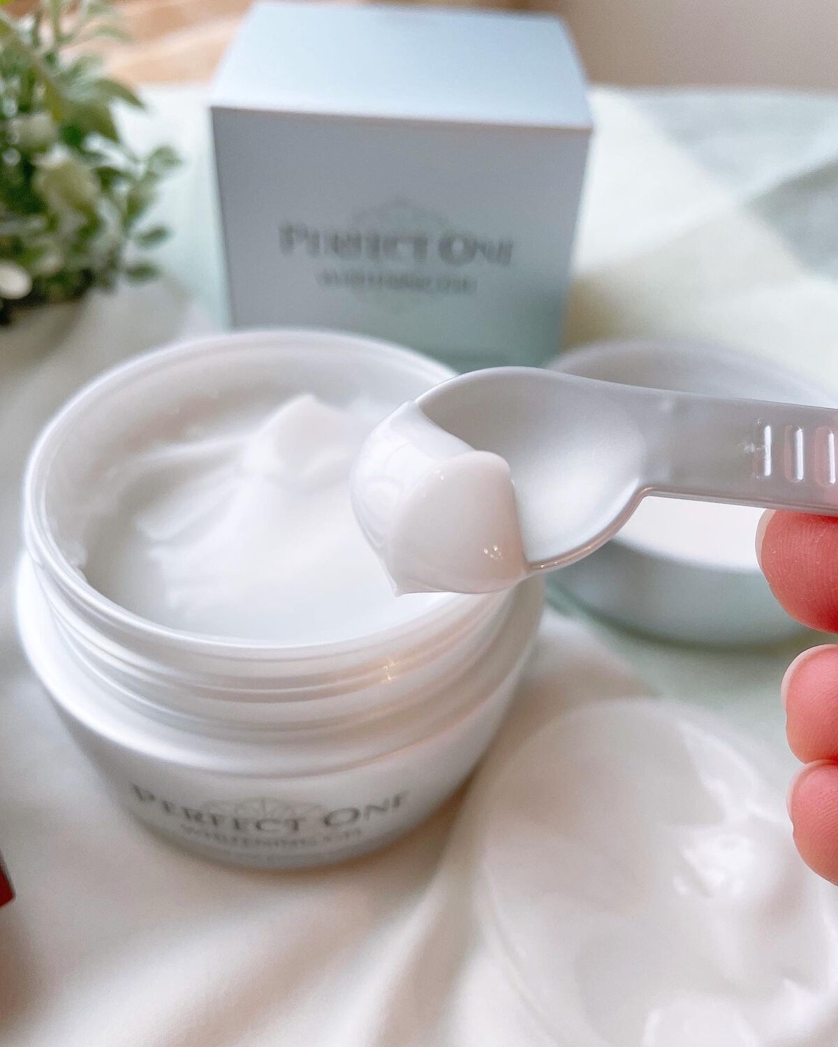 パーフェクトワン 薬用ホワイトニングジェル/パーフェクトワン/オールインワン化粧品を使ったクチコミ(4枚目)