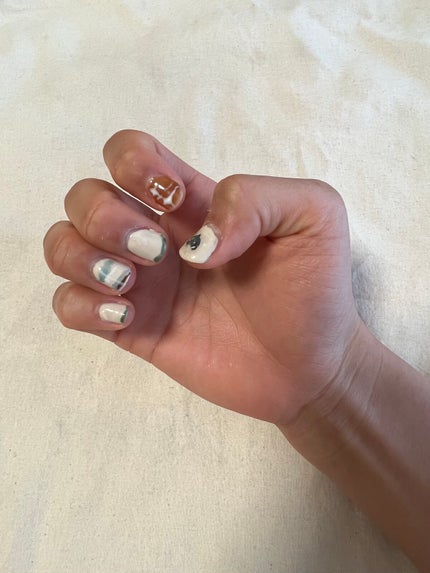 ジェルネイルユニコーン/セリア/ジェルネイルを使ったクチコミ(2枚目)