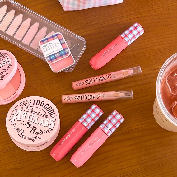 グロッシーブラスターティント/too cool for school/リップティントを使ったクチコミ(1枚目)