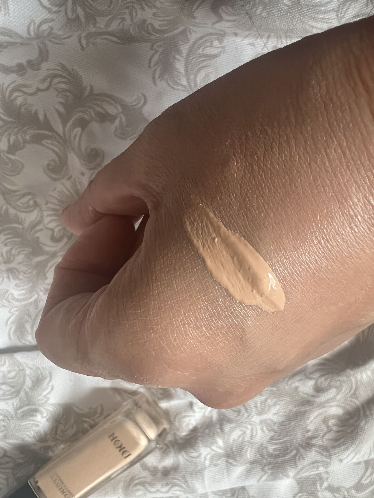 ディオールスキン フォーエヴァー スキン コレクト コンシーラー 1.5Nニュートラル/Dior/リキッドコンシーラーを使ったクチコミ（3枚目）