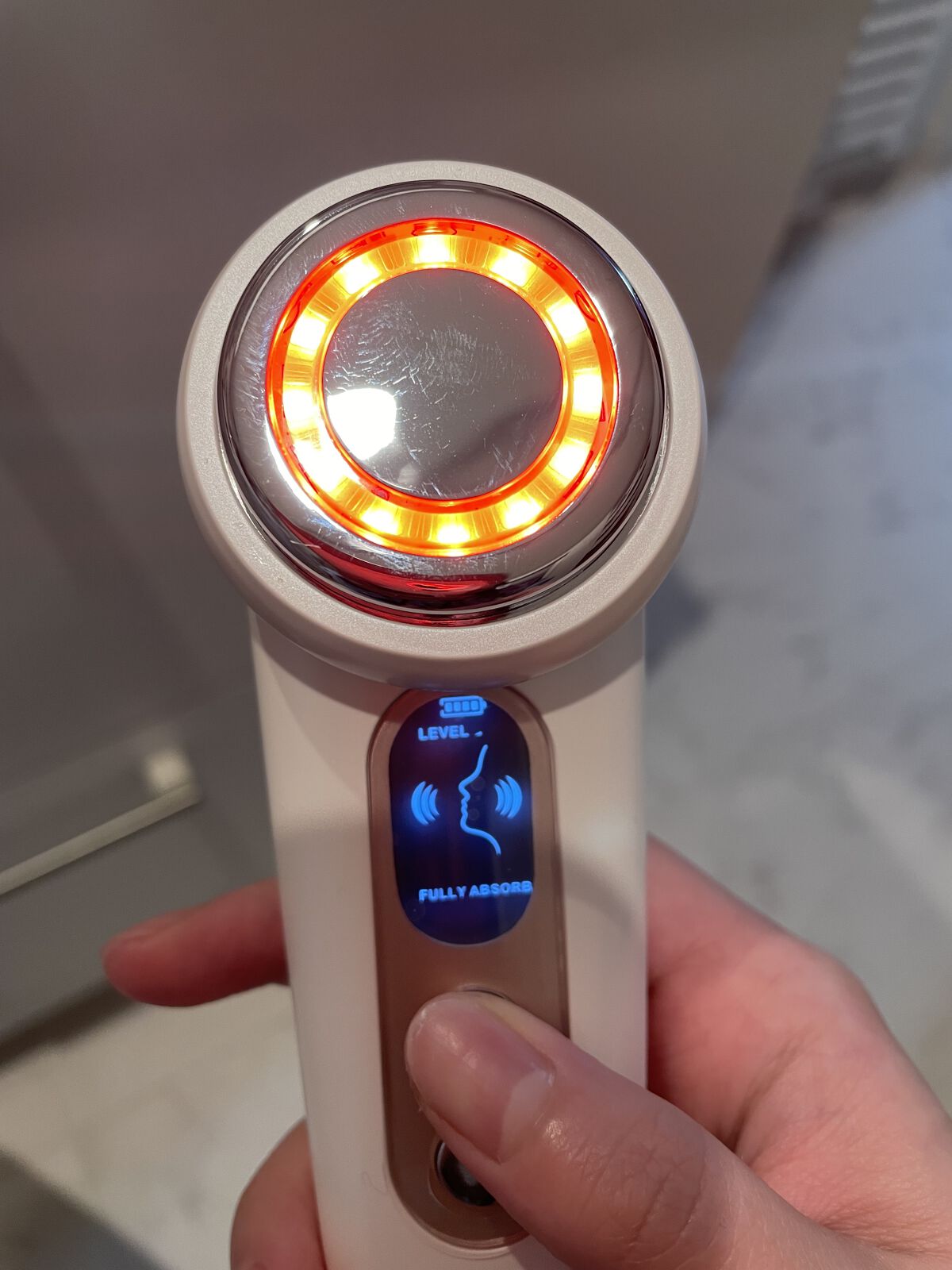 超音波美顔器 光エステ イオン導入導出 クレンジング フェイスケア/Sarlisi/美顔器・マッサージを使ったクチコミ（3枚目）