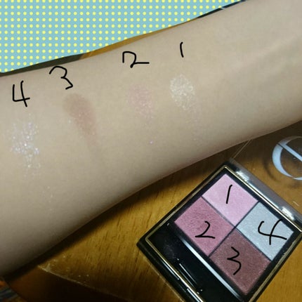 リアルクローズシャドウ/excel/アイシャドウパレットを使ったクチコミ(2枚目)