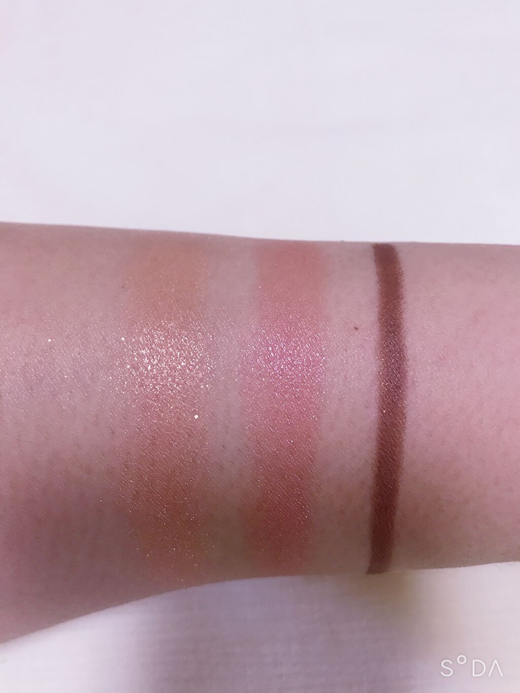 シャドーカスタマイズ/MAJOLICA MAJORCA/単色アイシャドウを使ったクチコミ(5枚目)