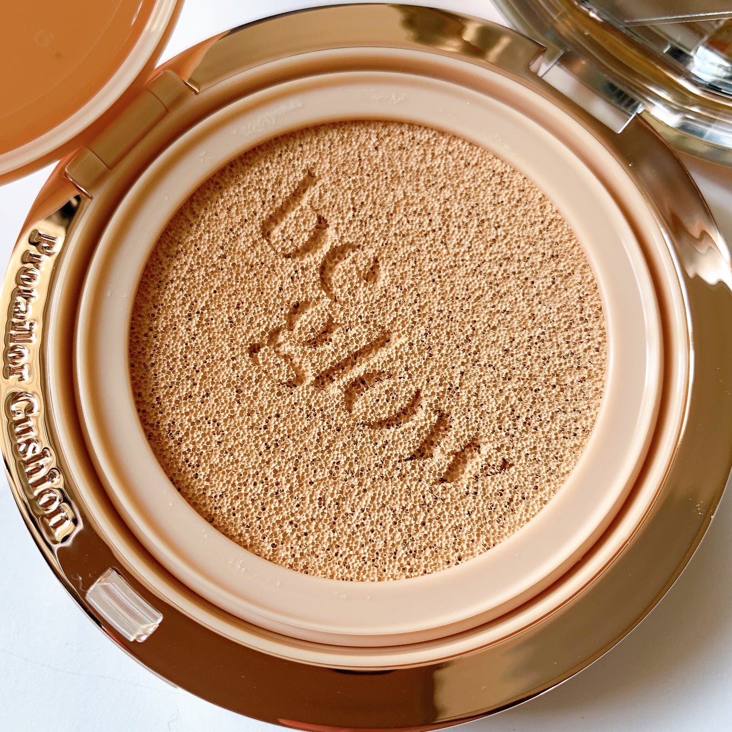 プロテーラービーグロウクッション ニュークラス/espoir/クッションファンデーションを使ったクチコミ(2枚目)