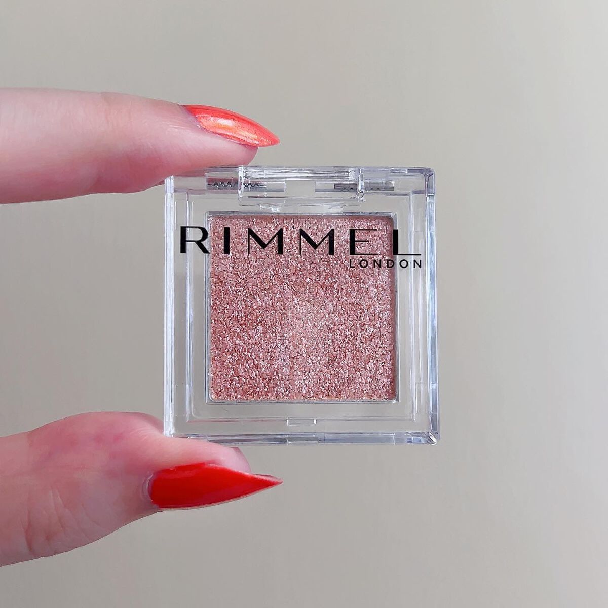 ワンダー キューブ アイシャドウ パール P002 バレエピンク キューブ/リンメル ロンドン/単色アイシャドウを使ったクチコミ（2枚目）