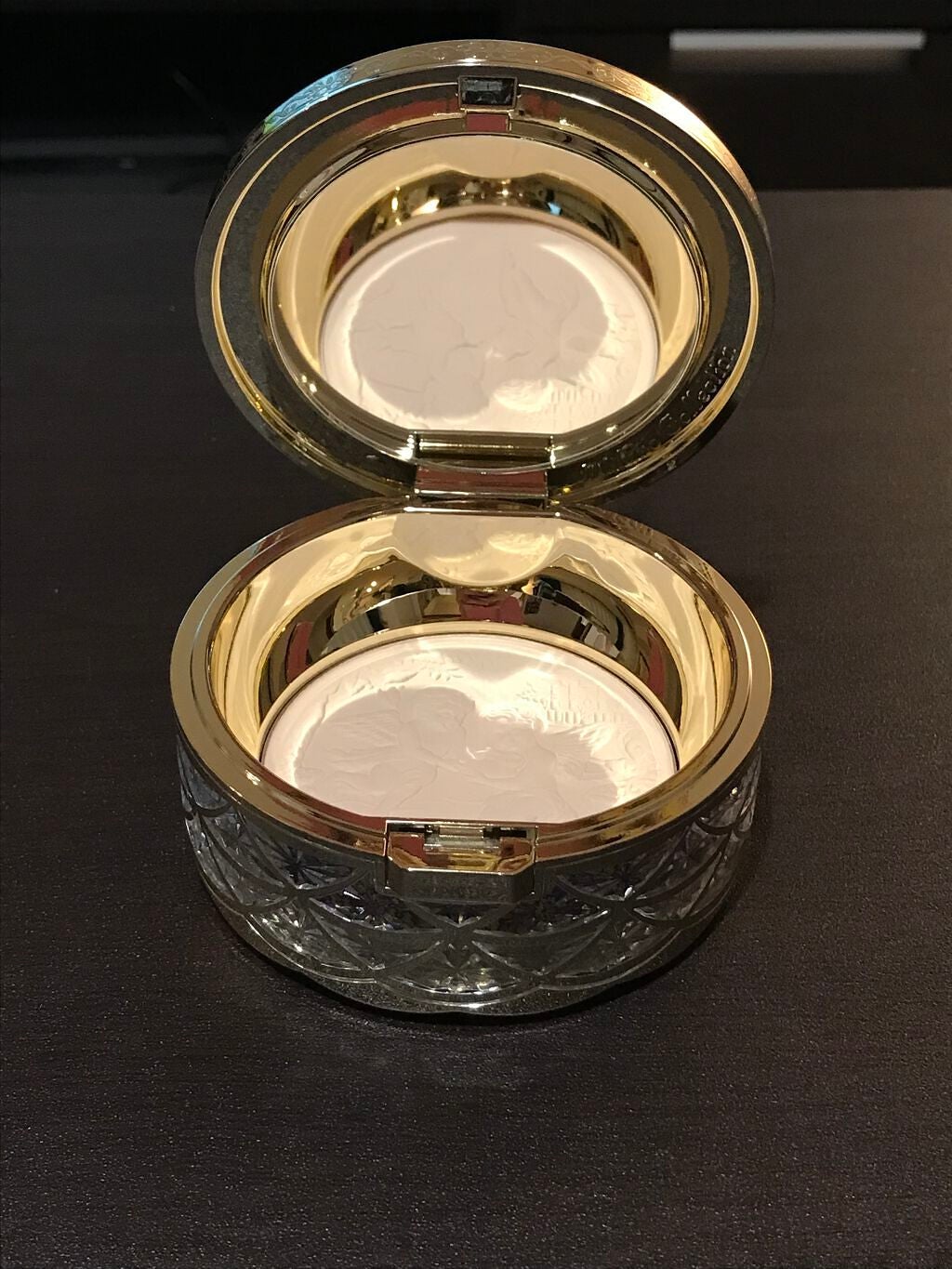 フェースアップパウダー2020/ミラノコレクション/プレストパウダーを使ったクチコミ(4枚目)