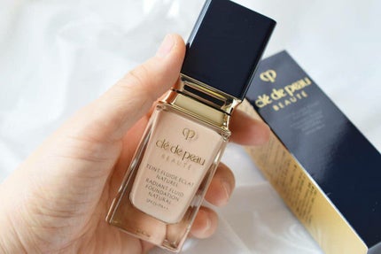 クレ・ド・ポー ボーテ タンフリュイドエクラ ナチュレル/クレ・ド・ポー ボーテ/リキッドファンデーションを使ったクチコミ(2枚目)