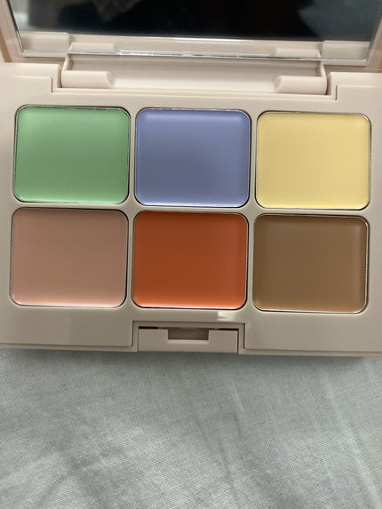 マルチフィックスコンシーラー&カラーコレクター/SHEGLAM/パレットコンシーラーを使ったクチコミ(2枚目)