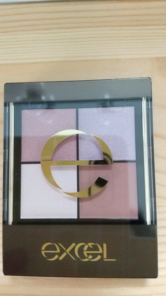 リアルクローズシャドウ/excel/アイシャドウパレットを使ったクチコミ(1枚目)