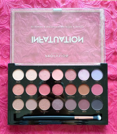 INFATUATION 21 SHADE EYESHADOW PALETTE ＆BRUSH/PROFUSION COSMETICS/アイシャドウパレットを使ったクチコミ（3枚目）