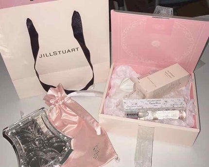 ジルスチュアート クリスタルブルーム オードパルファン/JILL STUART/香水(レディース)を使ったクチコミ(1枚目)