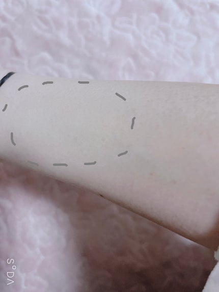 マッドピーチ スタイルフィットファンデーション 1.0 グローベージュ(GLOW BEIGE)/MAD PEACH/リキッドファンデーションを使ったクチコミ(3枚目)